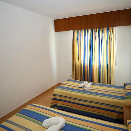Apartamentos Torre Gerona Бенидорм Экстерьер фото
