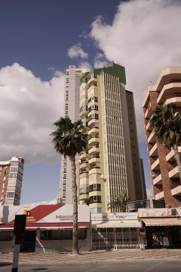 Apartamentos Torre Gerona Бенидорм Экстерьер фото