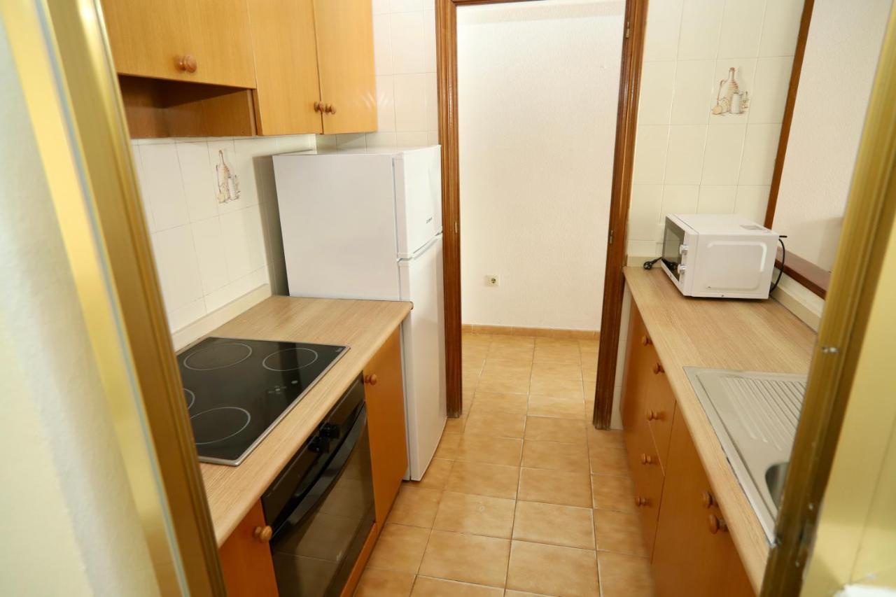Apartamentos Torre Gerona Бенидорм Экстерьер фото