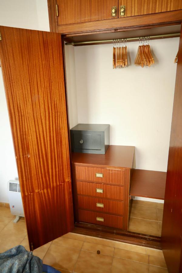 Apartamentos Torre Gerona Бенидорм Экстерьер фото