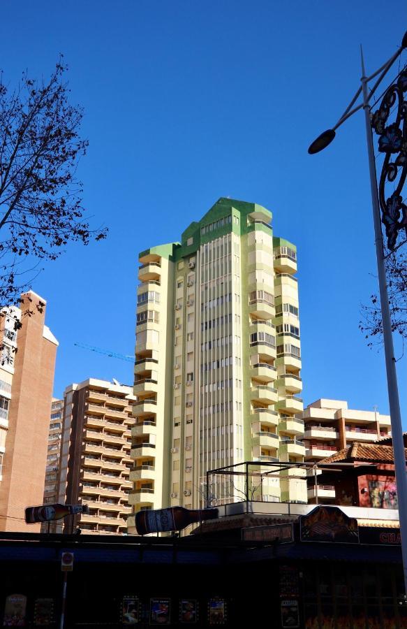 Apartamentos Torre Gerona Бенидорм Экстерьер фото