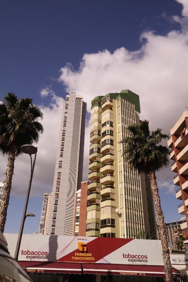 Apartamentos Torre Gerona Бенидорм Экстерьер фото
